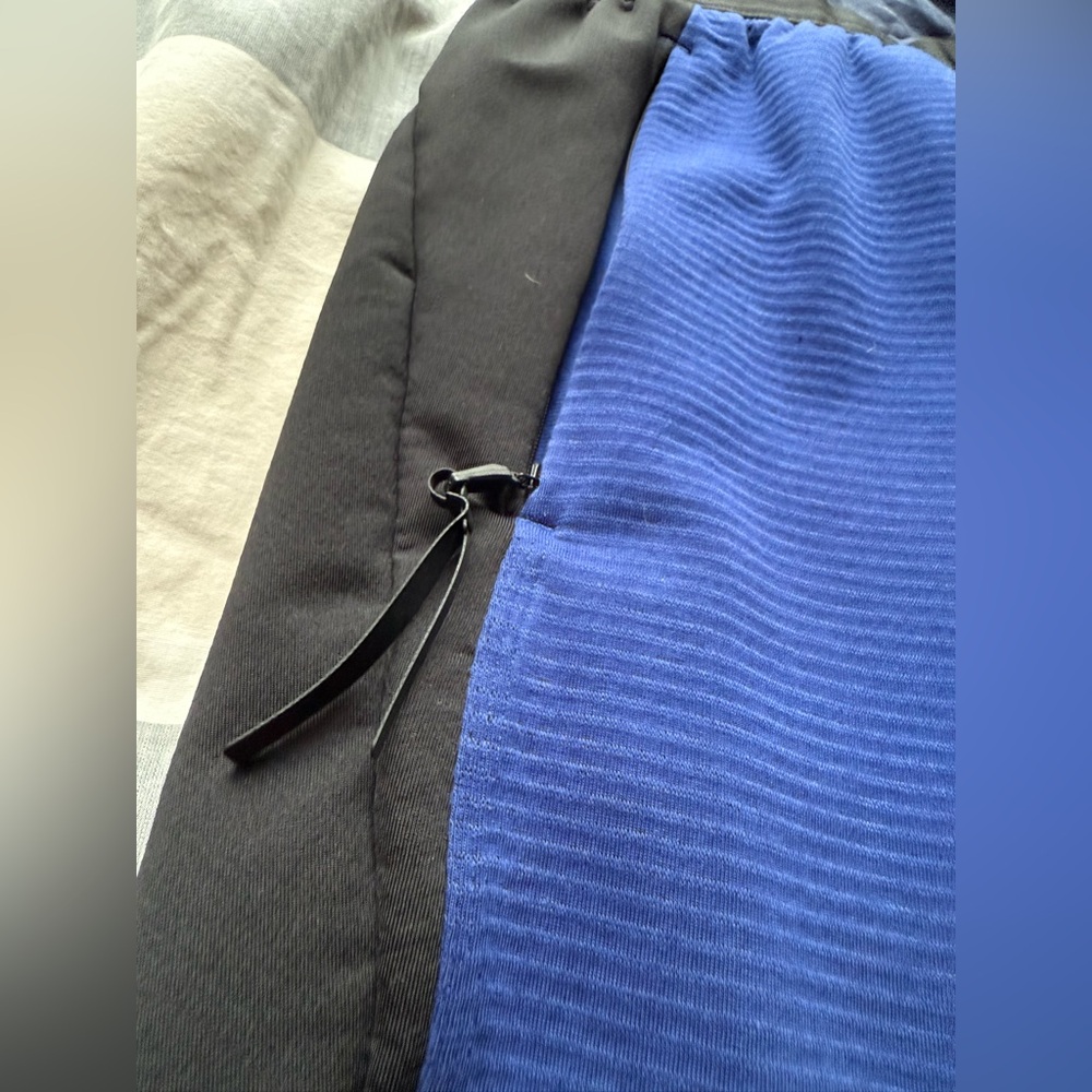 Adidas athletic jogger sweatpants - Men’s size M. Like new condition - Picture 7 of 12